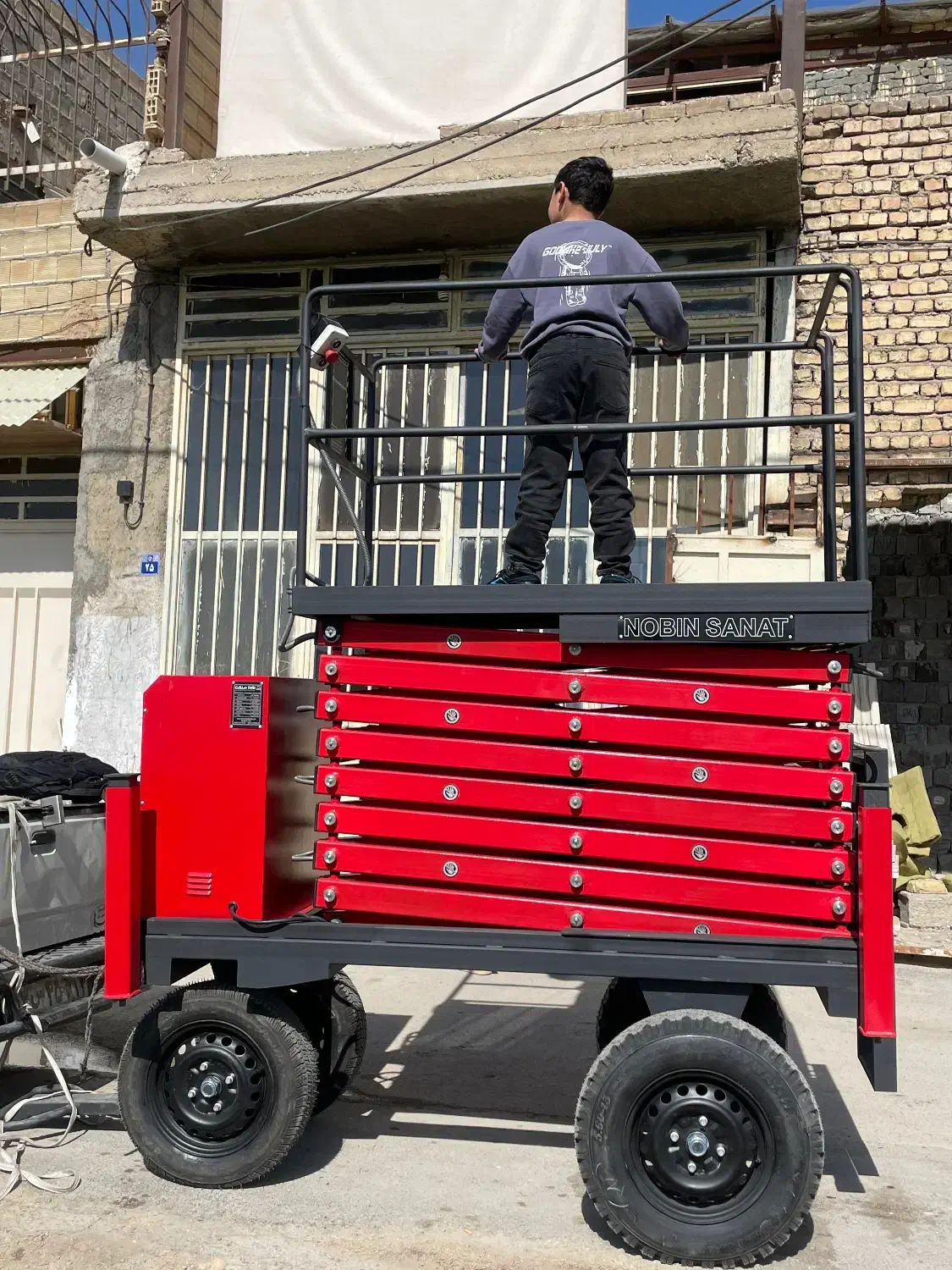 اجاره بالابر|ماشینآلات صنعتی|اصفهان, خانه اصفهان|دیوار