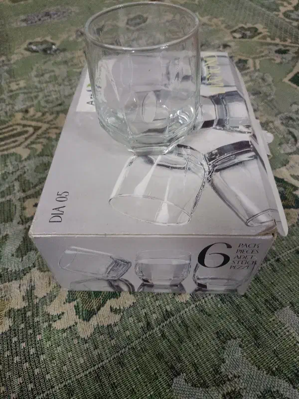 فروش فوری|ظروف سرو و پذیرایی|شاهینشهر, مخابرات (شهید بهشتی)|دیوار