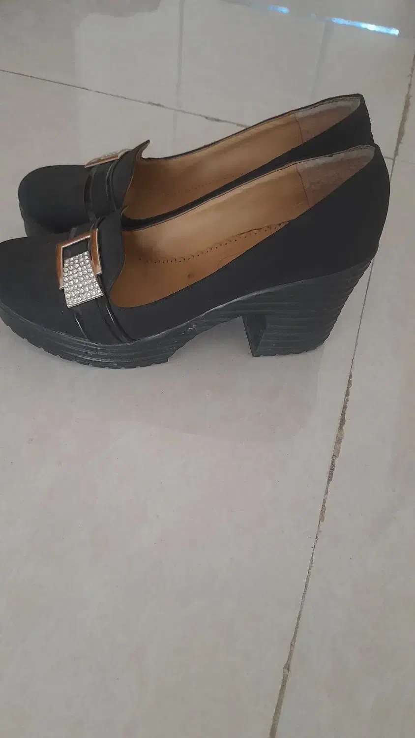 کتونی دخترانه و کفش زنانه|کیف، کفش، کمربند|نهاوند, |دیوار