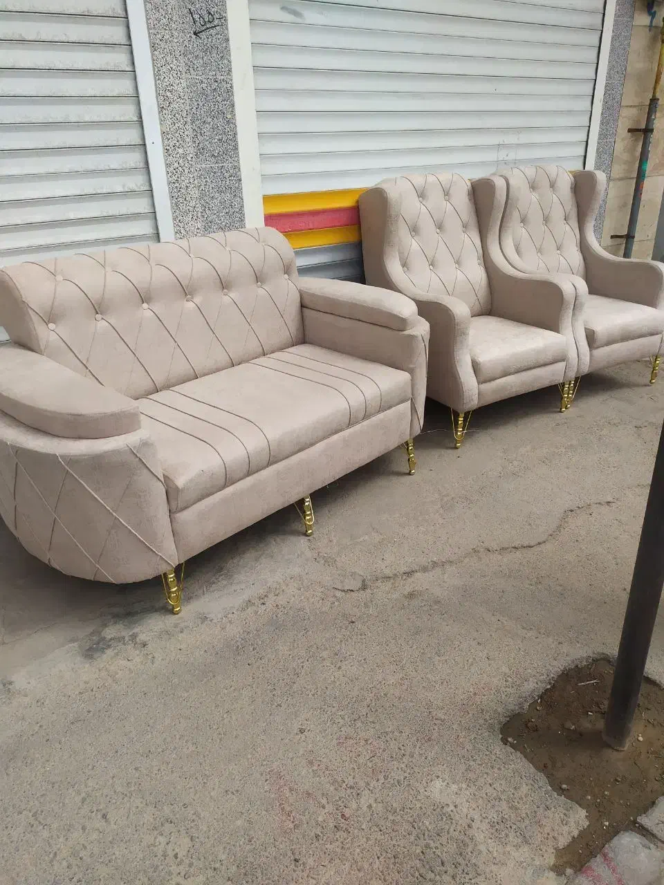 تولیدی مبل|مبلمان خانگی و میز عسلی|تبریز, |دیوار