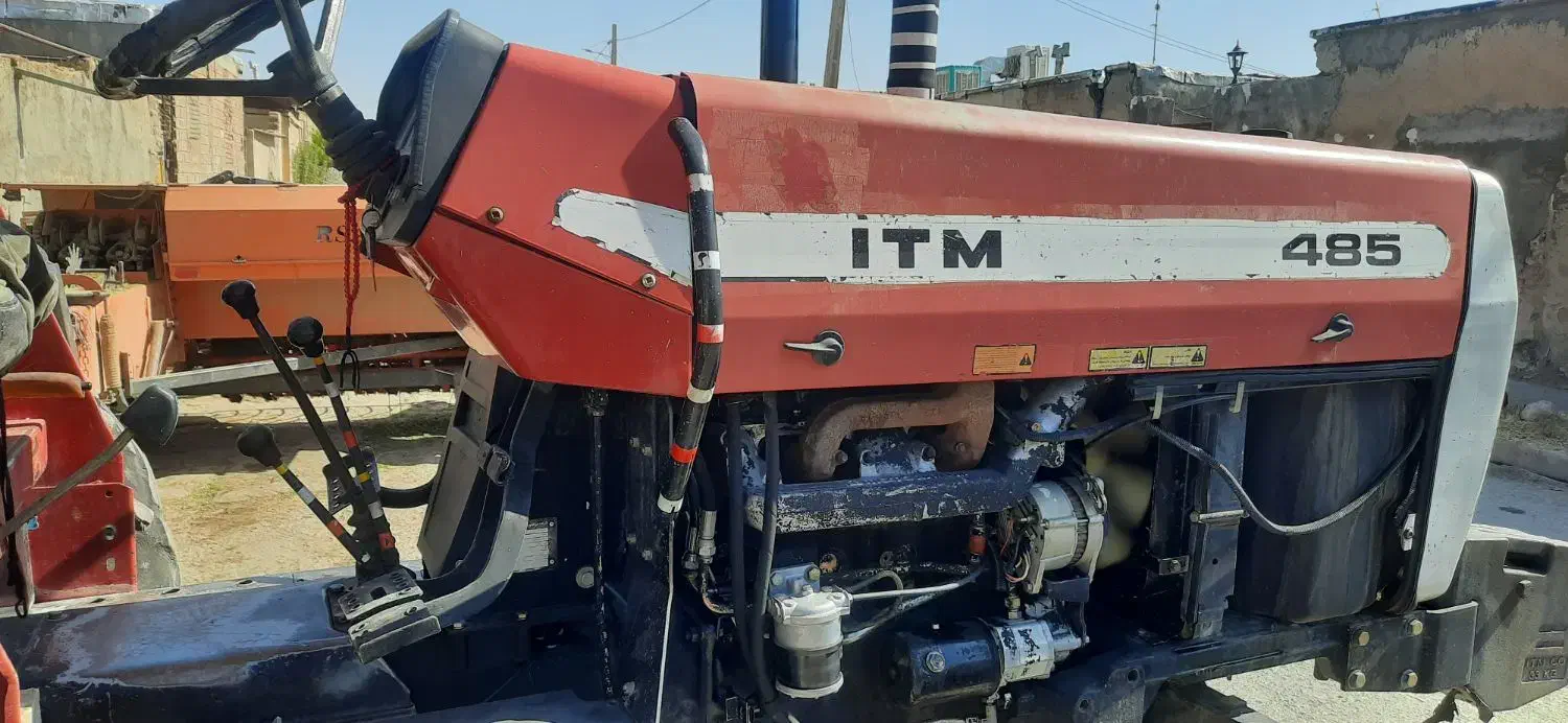 تراکتور ۴۸۵ تک مدل ۹۳|خودرو سنگین|بروجرد, |دیوار