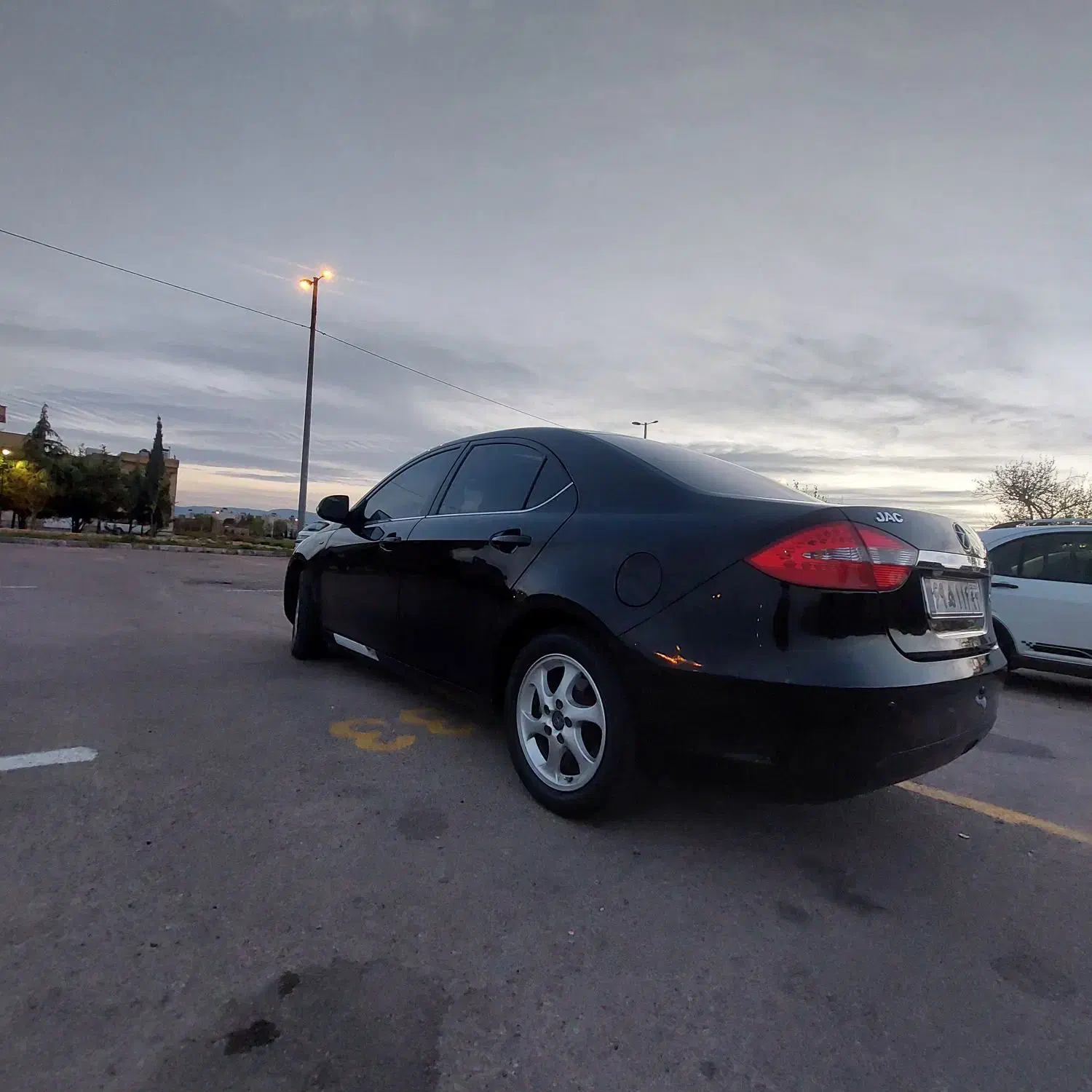 جک j5|خودرو سواری و وانت|شیراز, حومه شیراز|دیوار