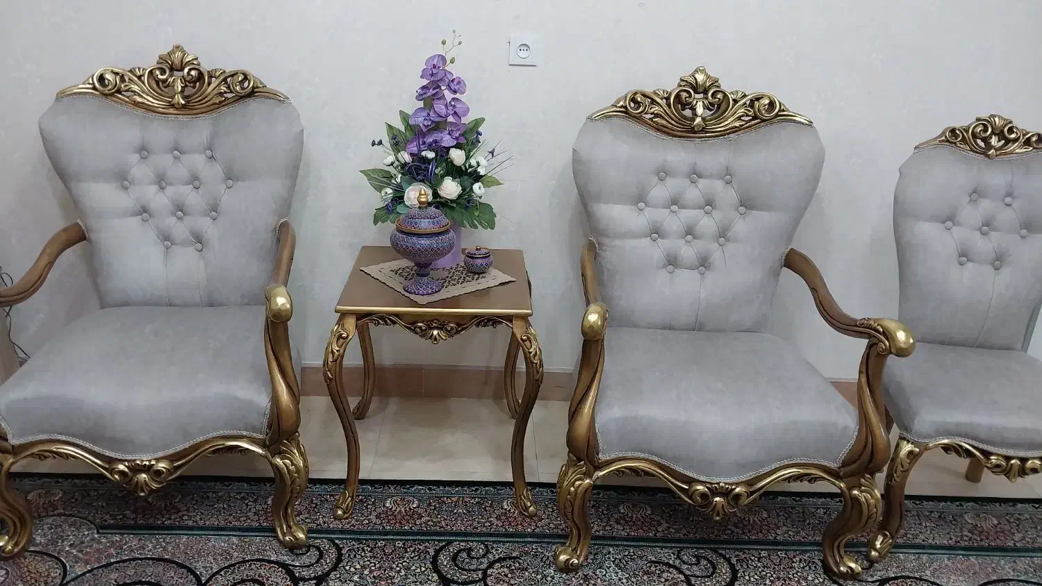 مبلمان سلطنتی کاملا سالم|مبلمان خانگی و میز عسلی|اسالم, |دیوار