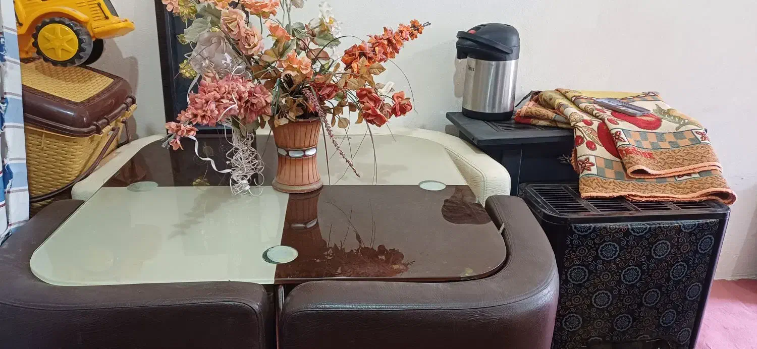 میز نهار خوردی|میز و صندلی غذاخوری|اشتهارد, |دیوار