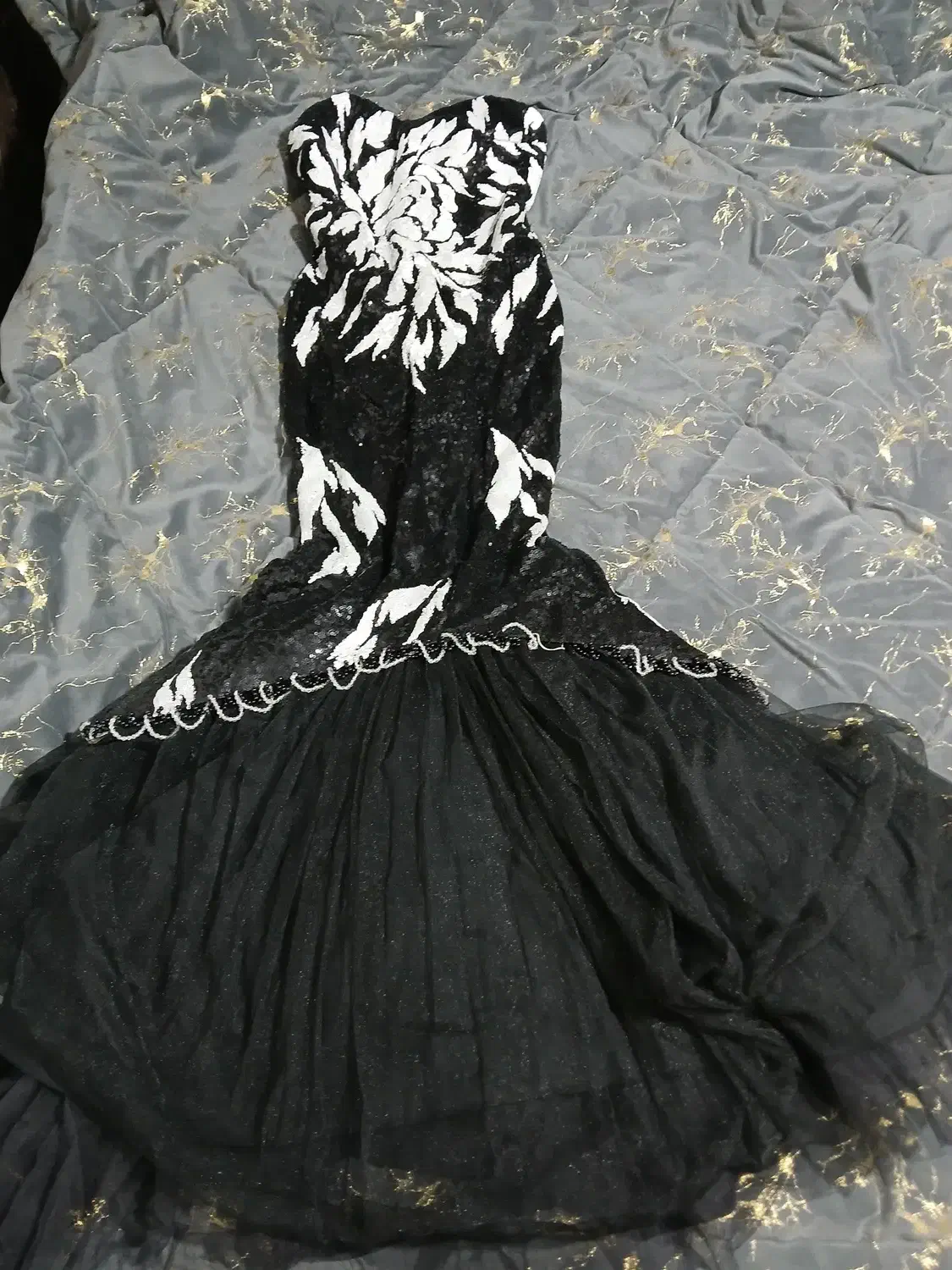 لباس ماکسی|لباس|اندیشه, اندیشه فاز ۳|دیوار