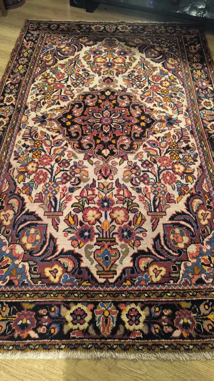 قالیچه دستباف|فرش|تهران, نظامی گنجوی (توانیر)|دیوار