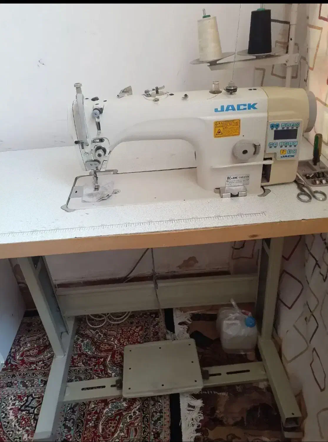 راسته فول|چرخ خیاطی و ریسندگی|قیدار, |دیوار