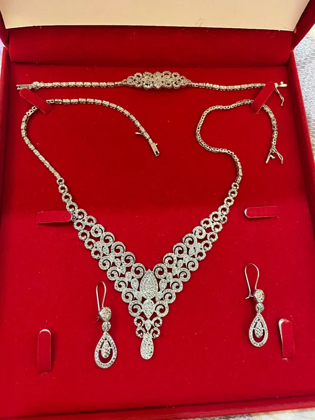 سرویس لوکس عروسی قیمت تابلو|جواهرات|زنجان, |دیوار