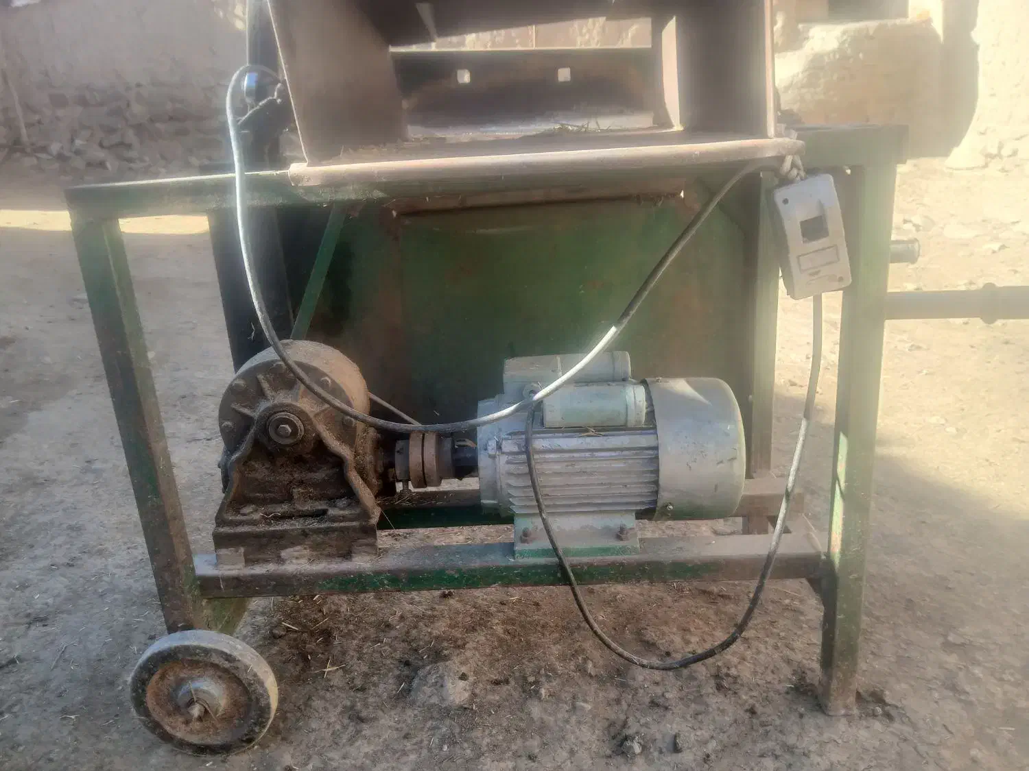 علوفه خردکن|ماشین‌آلات صنعتی|اهر, |دیوار