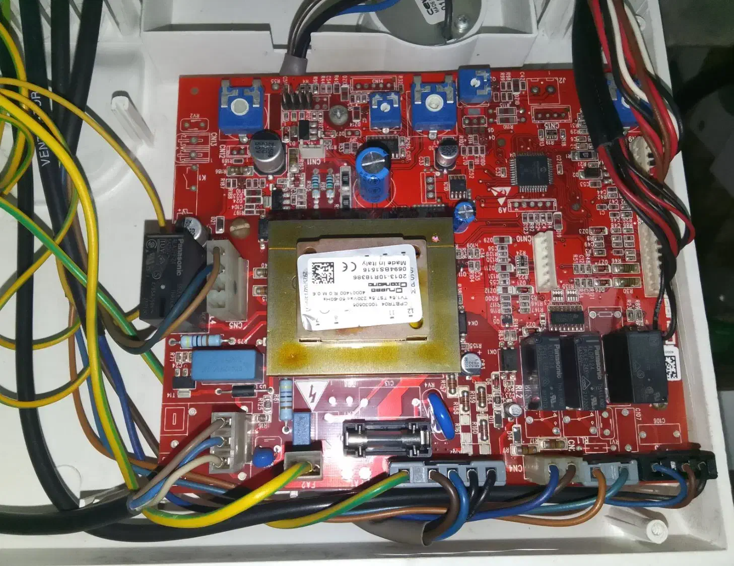 تعمیرات تخصصی پکیج و آبگرمکن و تصفیه آب و بخاری|خدمات پیشه و مهارت|کرج, فاز ۳ گوهردشت|دیوار