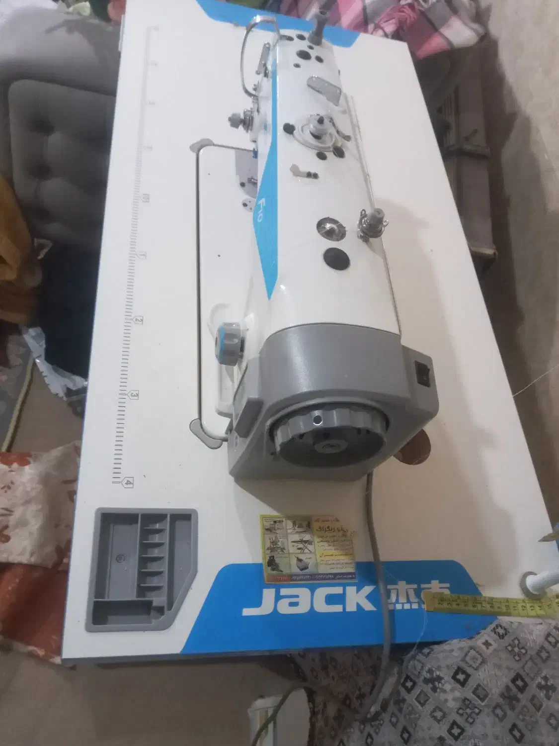 چرخ خیاطی اِف دَه درحد صفر کار نکرده|چرخ خیاطی و ریسندگی|گنبد کاووس, |دیوار