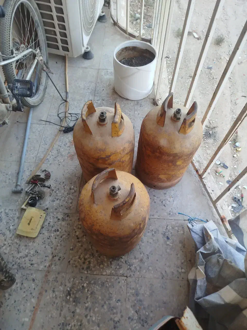 سه عدد کپسول زرد|اجاق گاز و لوازم برقی پخت‌وپز|بوشهر, |دیوار