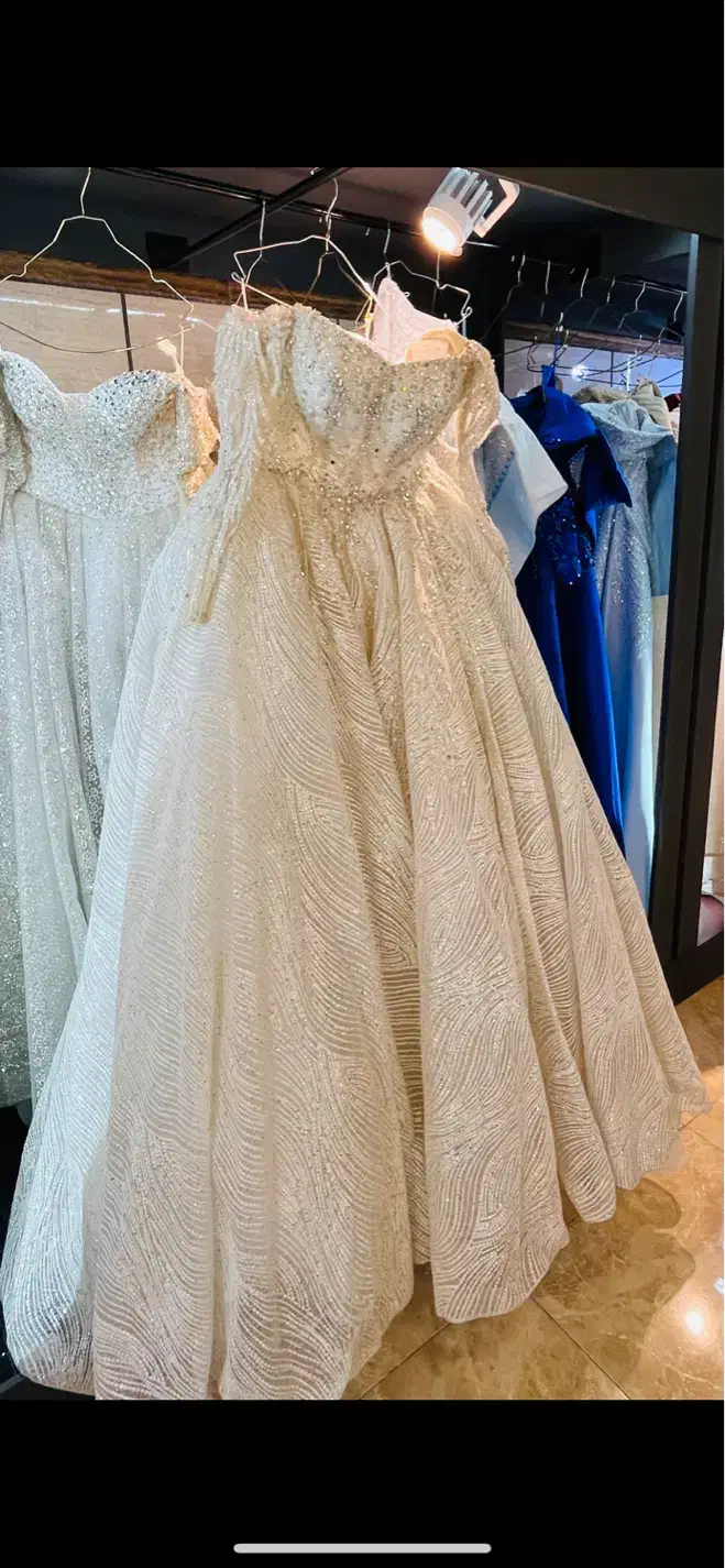 لباس عروس|لباس|آمل, |دیوار