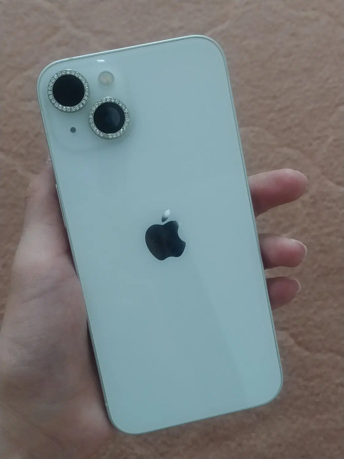 iPhone 13 normal|موبایل|رباط‌کریم, رباط‌کریم|دیوار