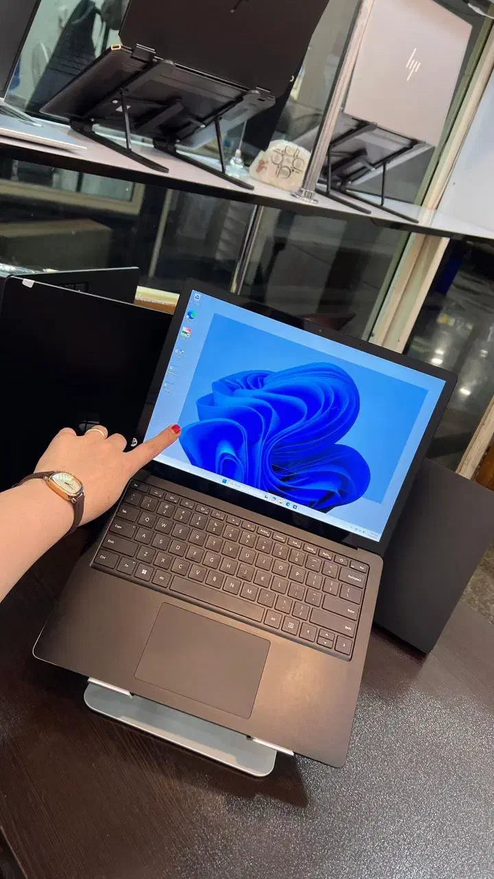 سرفیس لپتاپ ۴ رنگ مشکی رم۱۶ Surface laptop 4|رایانه همراه|تهران, فلسطین (میدان انقلاب)|دیوار