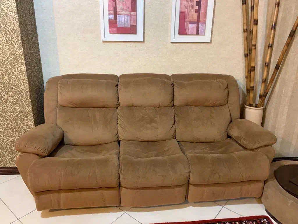 مبل ریلاکس لورنزو در حد نو .مبل یو شکل شرکتی .|مبلمان خانگی و میز عسلی|شهرکرد, |دیوار