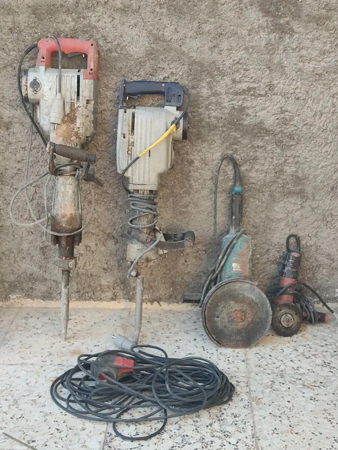 پیمانکاری ساختمان و تخریب سازه|خدمات پیشه و مهارت|دهلران, |دیوار