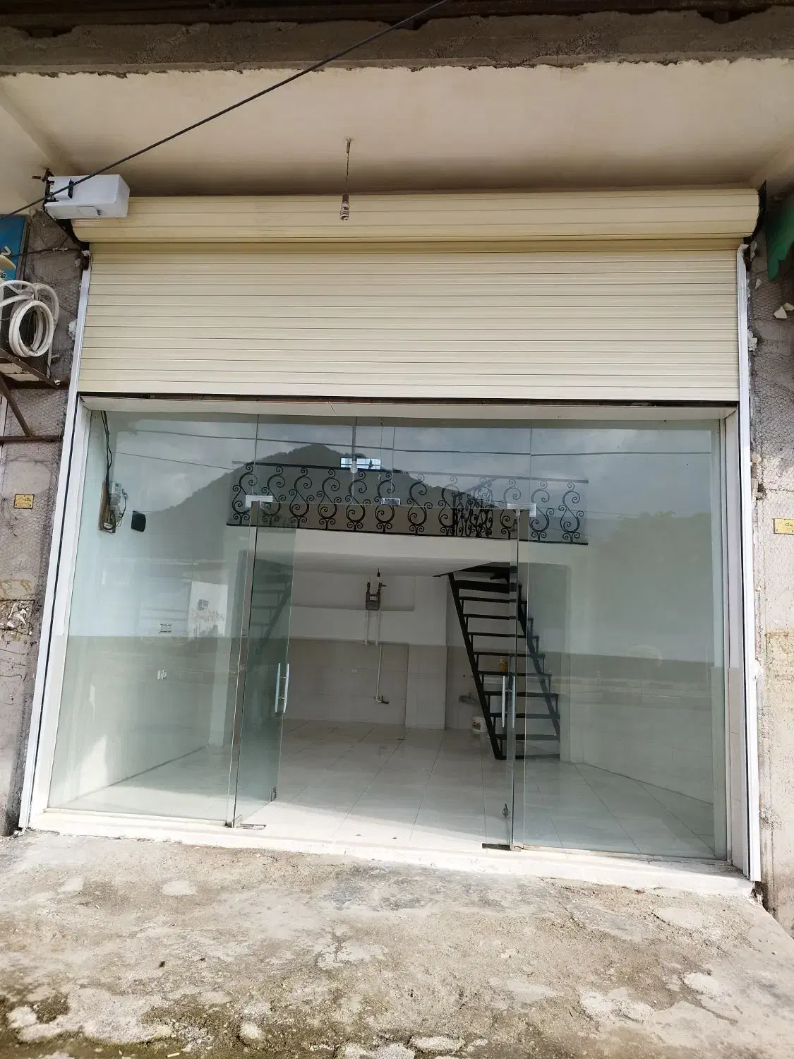 مغازه ۳۵ متری محدوده چهار راه رمک|اجارهٔ مغازه و غرفه|رامسر, |دیوار