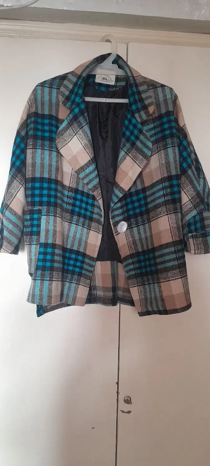 نیم پالتو (فورت)|لباس|مشهد, تربیت (صدف)|دیوار