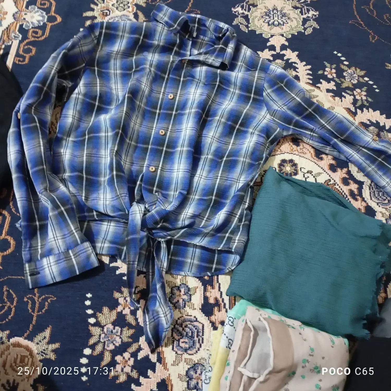 لباس|لباس|تربت جام, کشتارگاه|دیوار