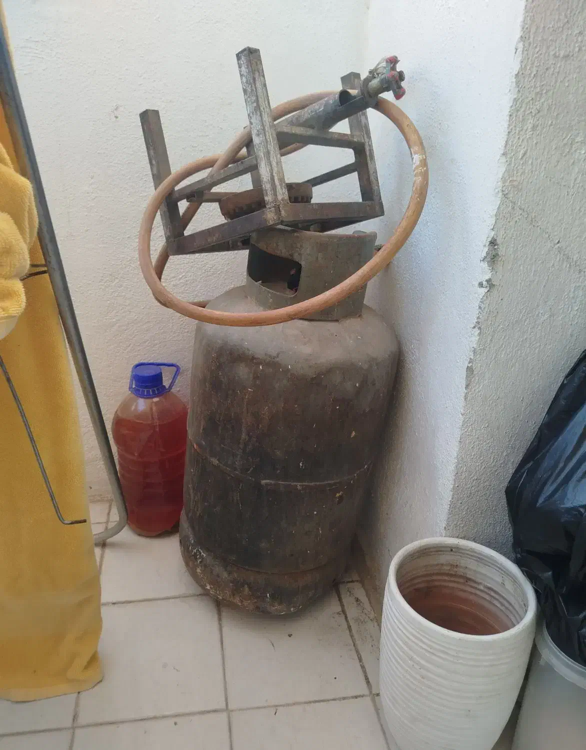 کپسول|اجاق گاز و لوازم برقی پختوپز|پرند, فاز ۶|دیوار