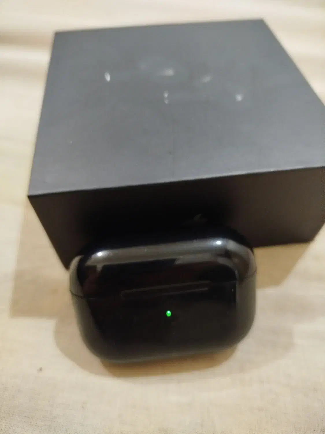 ایرپاد|لوازم جانبی موبایل و تبلت|کبودرآهنگ, |دیوار