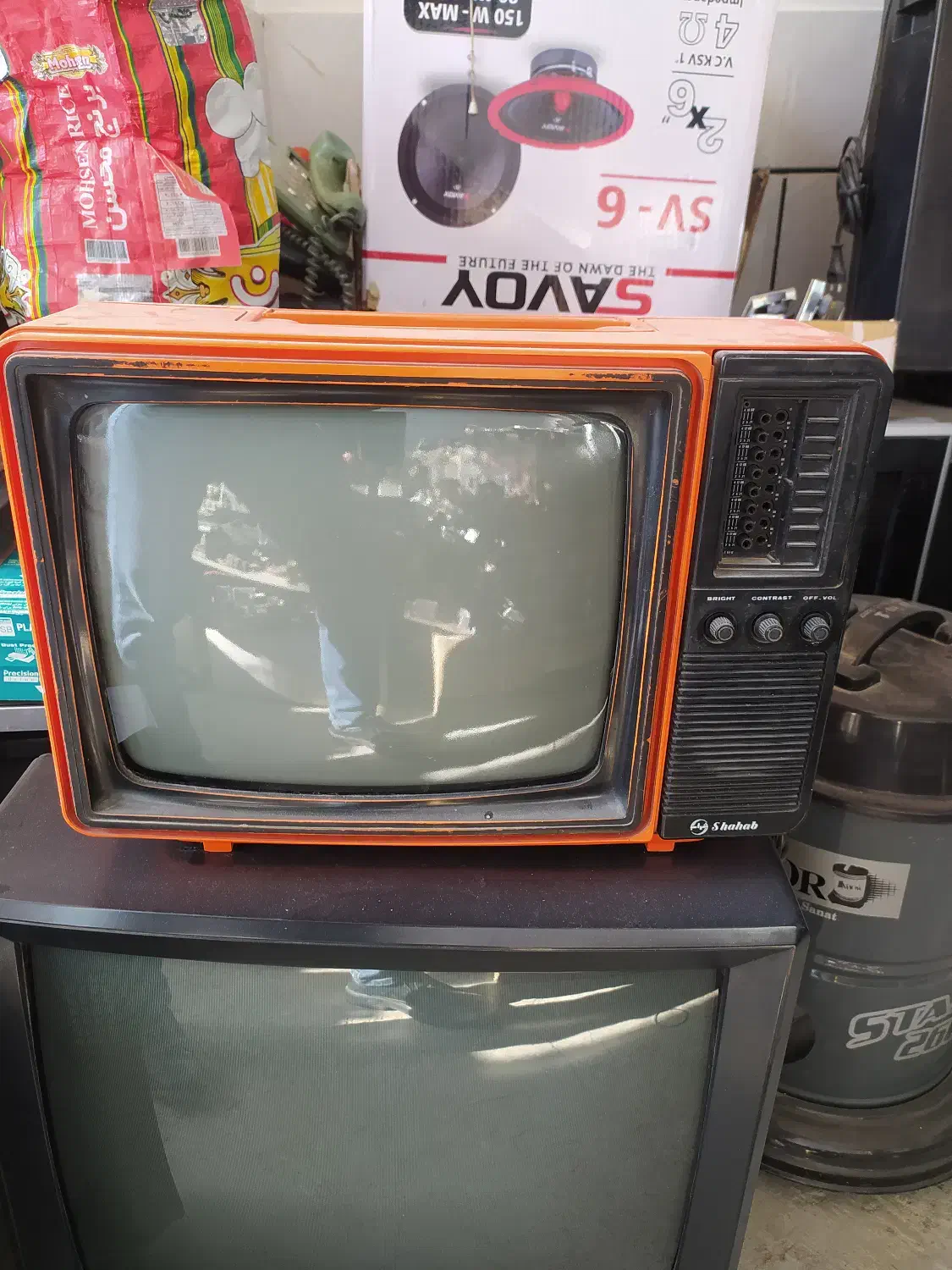 تلوزیون|تلویزیون و پروژکتور|بوئین و میاندشت, |دیوار