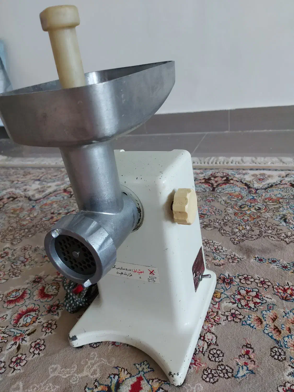 چرخ گوشت قدیمی سالم  و نوستالوژی|خردکن، آسیاب، غذاساز|قم, زنبیل آباد|دیوار