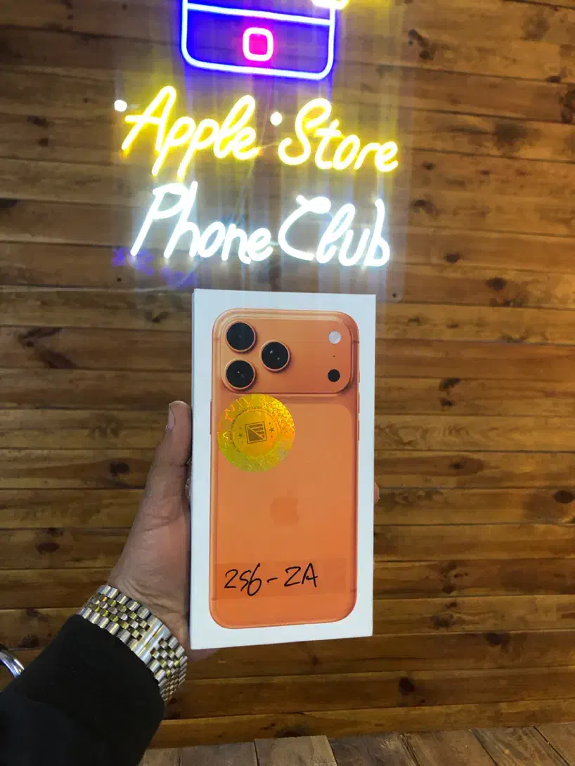 فروش اقساط۱۲ماهه ایفون ۱۷پرومکس همراه باطرح تعویض|موبایل|شیراز, عفیف‌آباد|دیوار