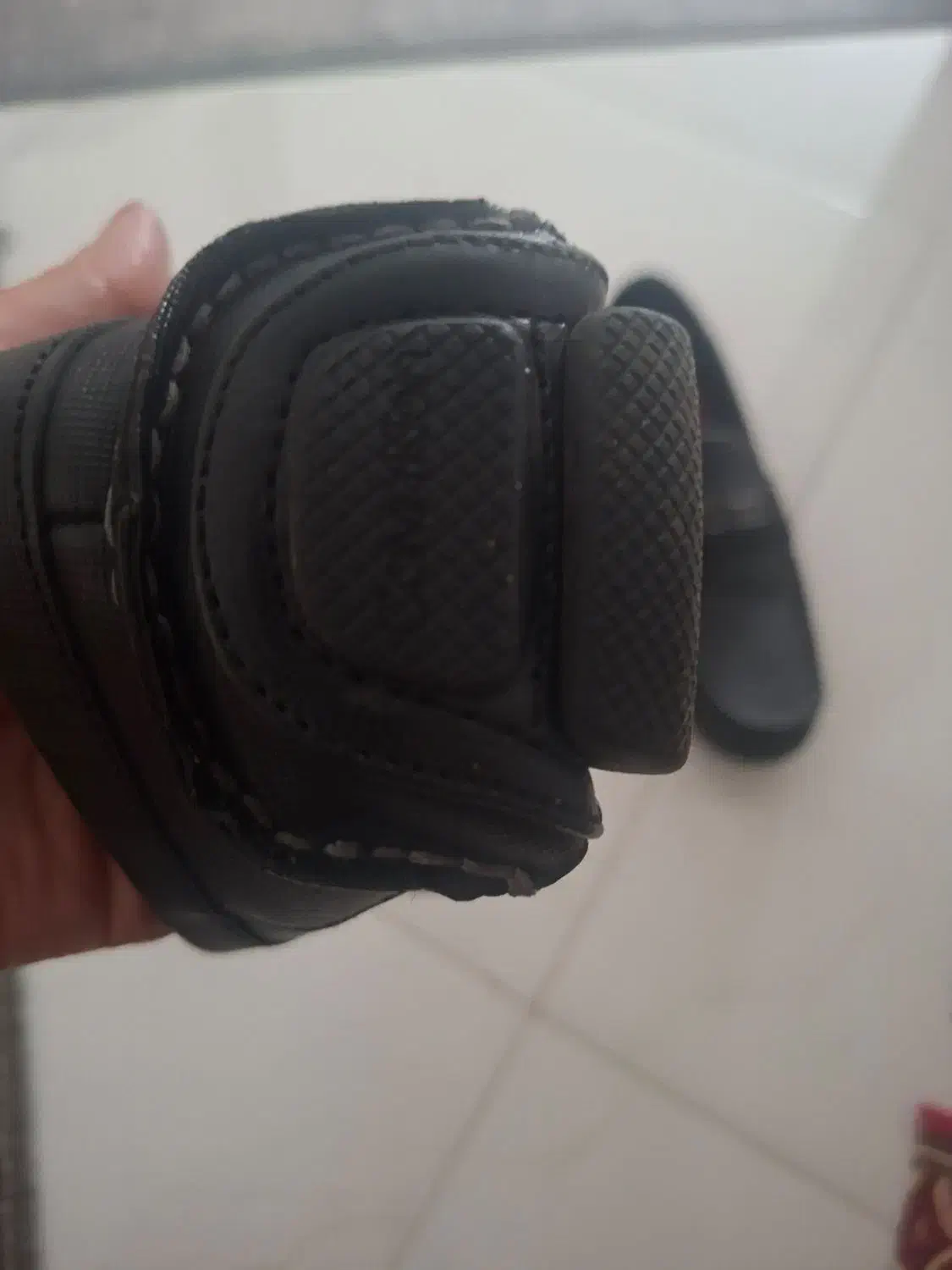 کفش از برند calvinklein|کیف، کفش، کمربند|ری, جوانمرد قصاب|دیوار