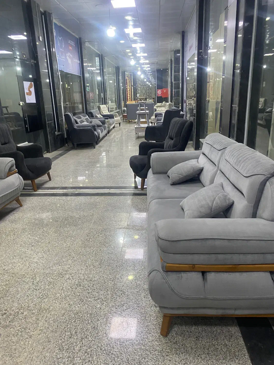 بازار فرش و مبلمان|مبلمان خانگی و میز عسلی|بندر ماهشهر, |دیوار