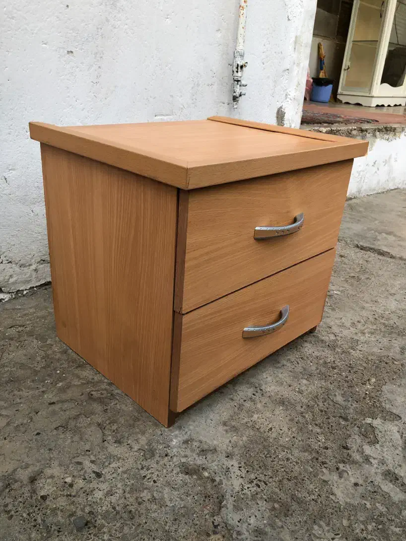 فروش یه سری اجناس استوک|مبلمان خانگی و میز عسلی|ساری, |دیوار