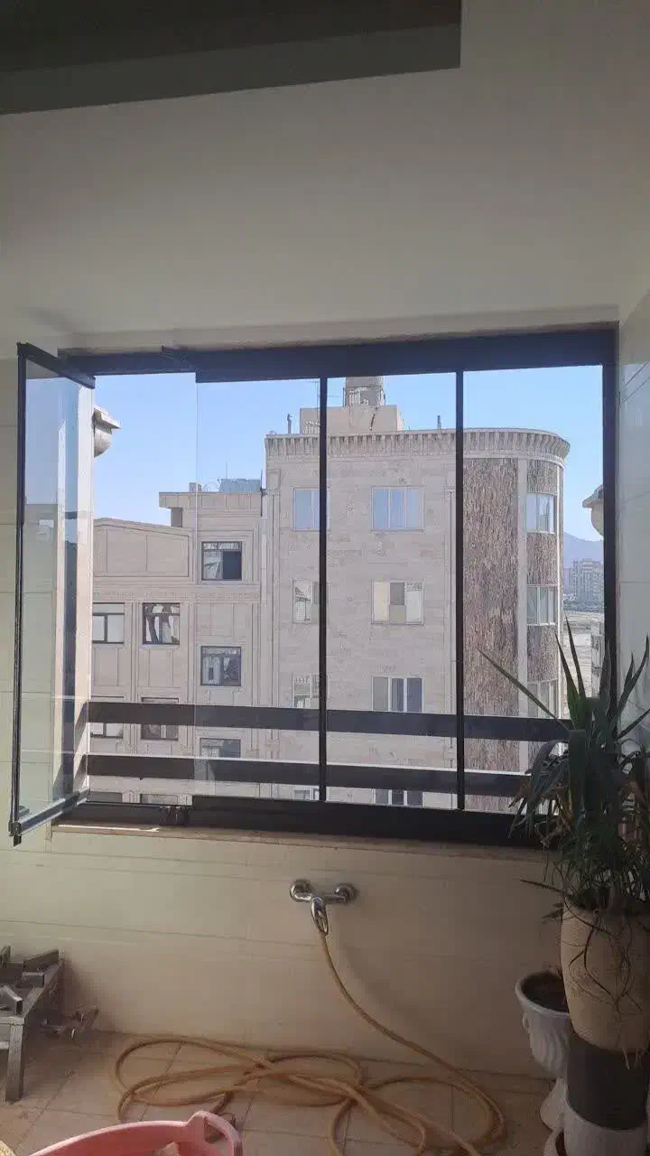 شیشه تاشو بالکنی(شیشه تراس)|خدمات پیشه و مهارت|قم, نخودی|دیوار