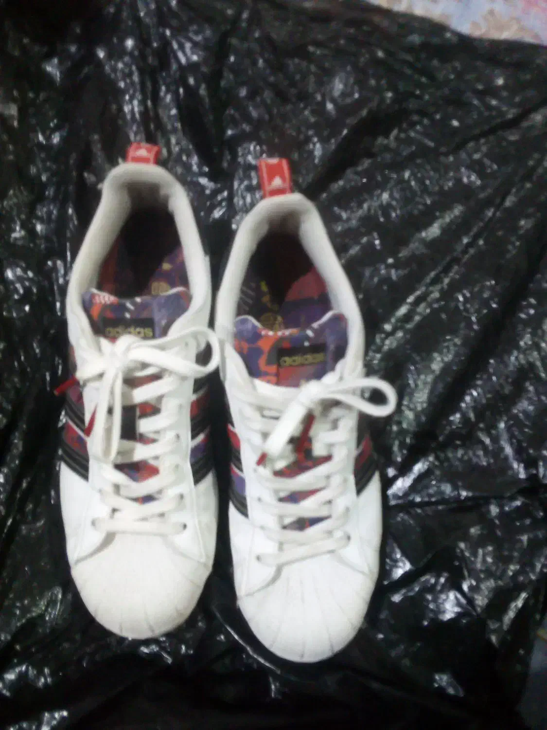 کتونی سوپراستارخارجی|کیف، کفش، کمربند|رشت, حمیدیان|دیوار