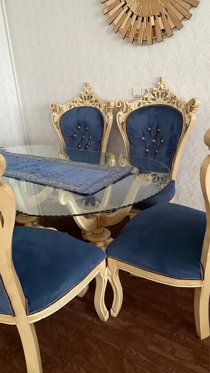 ناهار خوری همراه بوفه و ساعت|میز و صندلی غذاخوری|اردبیل, |دیوار