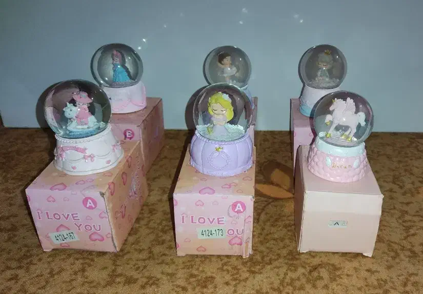 گوی تزئینی|اسباببازی|امیدیه, |دیوار