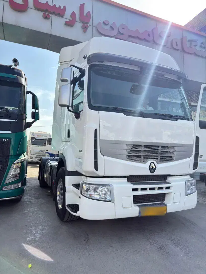 کشنده رنو ۲۰۱۴ فول ۴۶۰ ریتارد گیربکس|خودرو سنگین|مشهد, طرق|دیوار