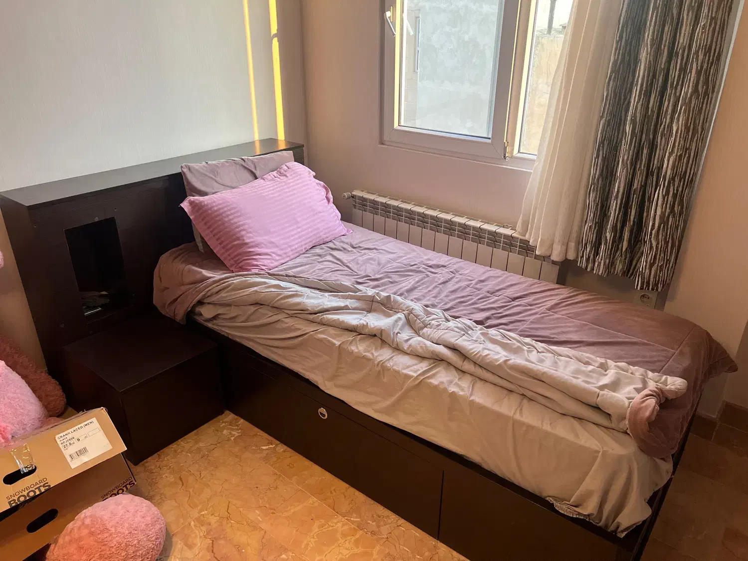 سرویس خواب|تخت و سرویس خواب|تهران, نیروی هوایی (پیروزی)|دیوار