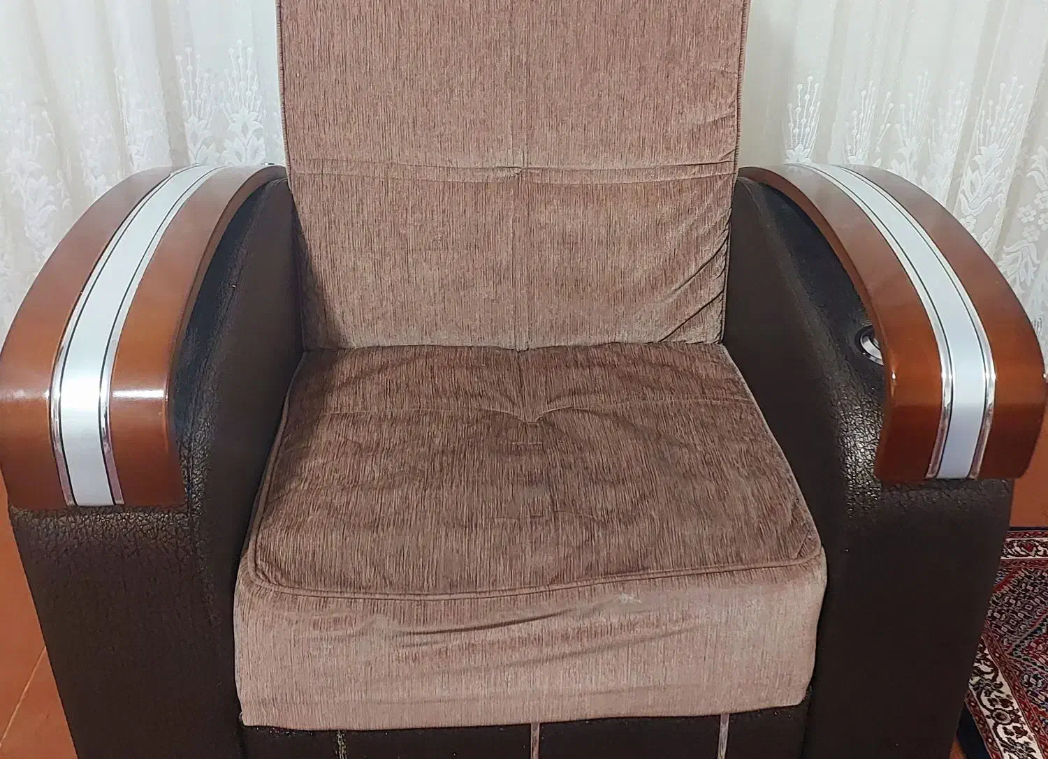 مبلمان شرکتی تخت خواب شو|مبلمان خانگی و میز عسلی|همدان, |دیوار