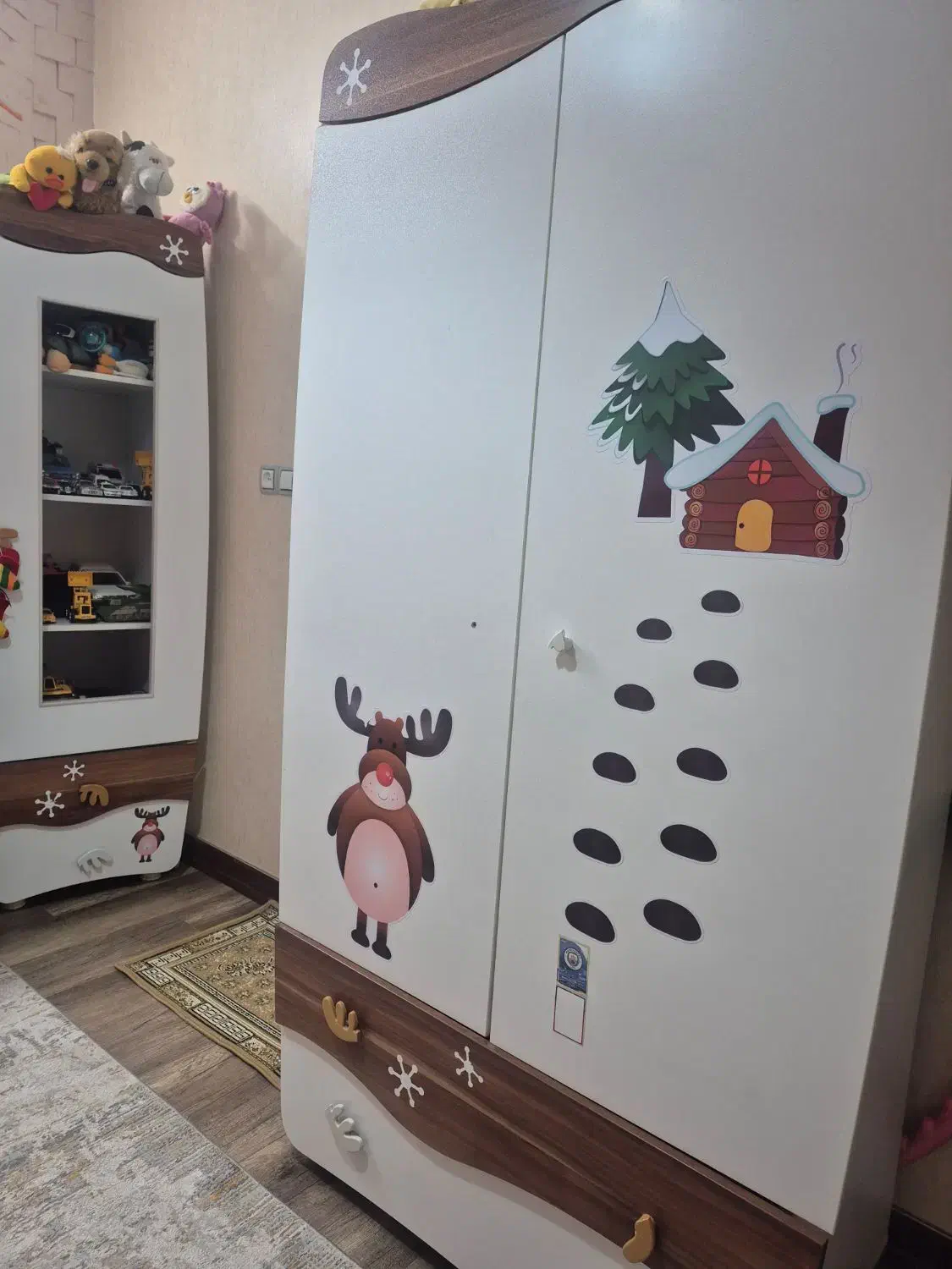 تخت و کمد کودک نوجوان|تخت و سرویس خواب|بروجرد, |دیوار