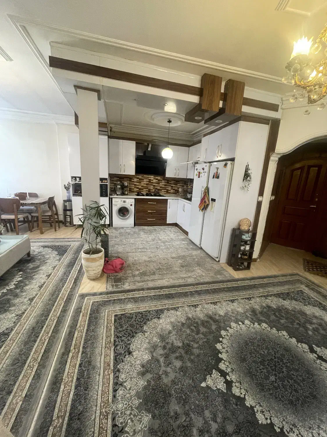 آپارتمان ۹۰ متری خیابان سناباد(منوچهری)|فروش آپارتمان|مشهد, سناباد|دیوار