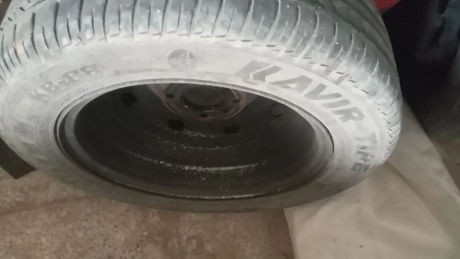 رینگ و لاستیک ۱۴  در حد|قطعات یدکی و لوازم جانبی|میبد, |دیوار