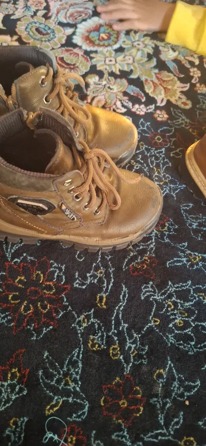 وسایل کودک|کفش و لباس بچه|یاسوج, |دیوار