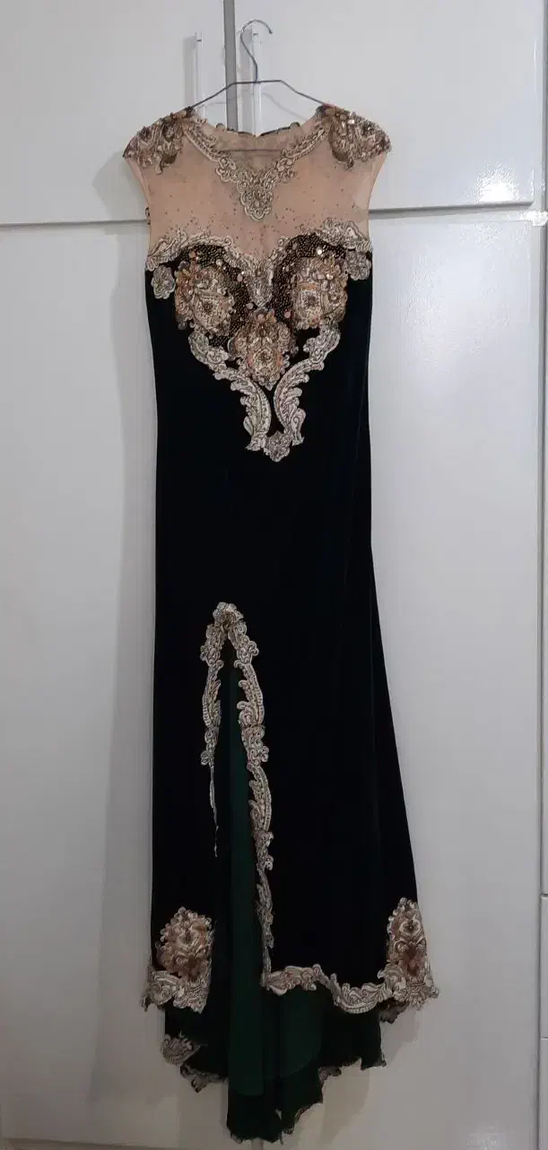 لباس جشن|لباس|شوشتر, |دیوار