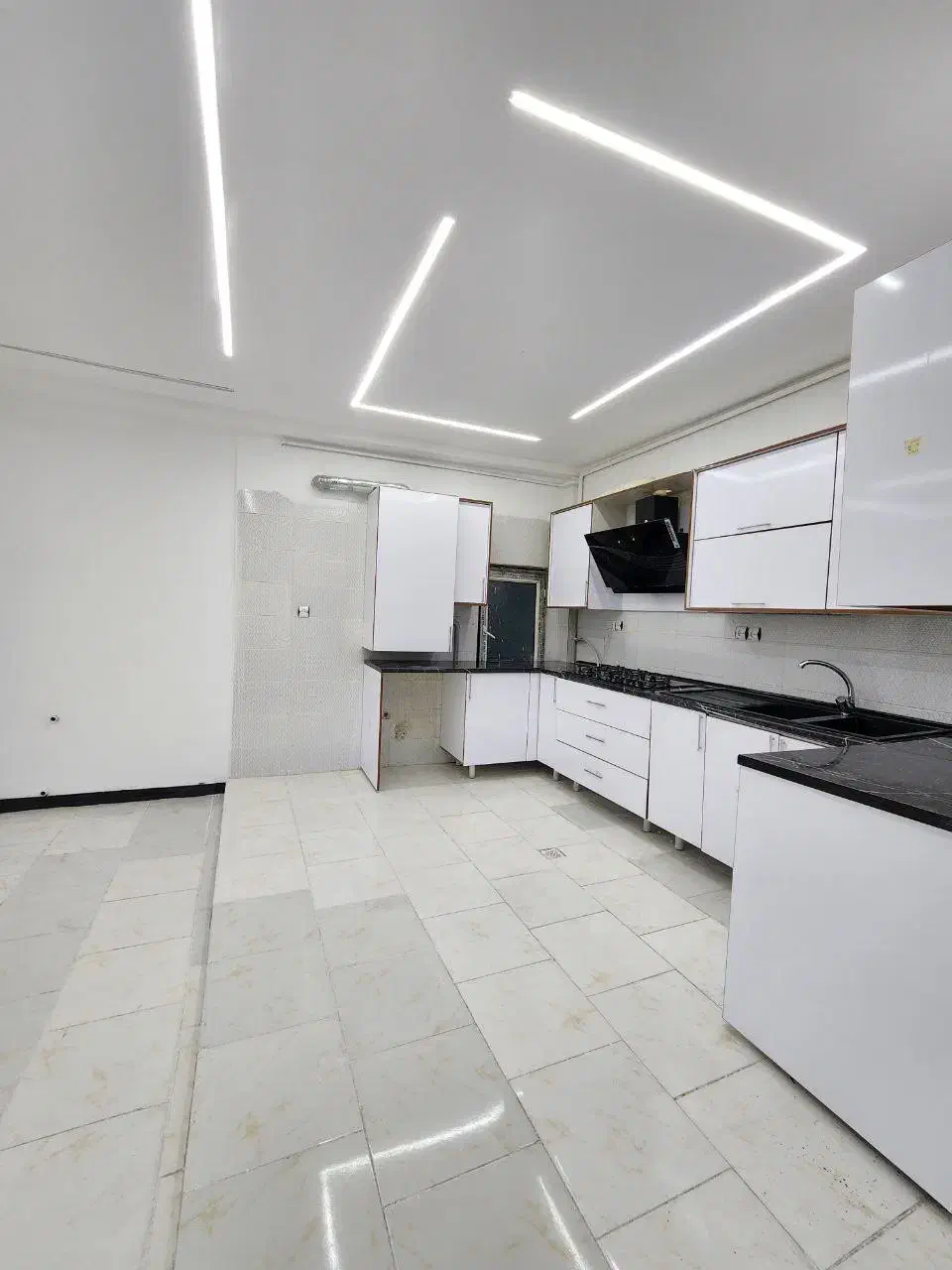 آپارتمان ۸۷متری/فول قیمت کاسبی در شهرجدید|فروش آپارتمان|هشتگرد, شهرک پامچال|دیوار