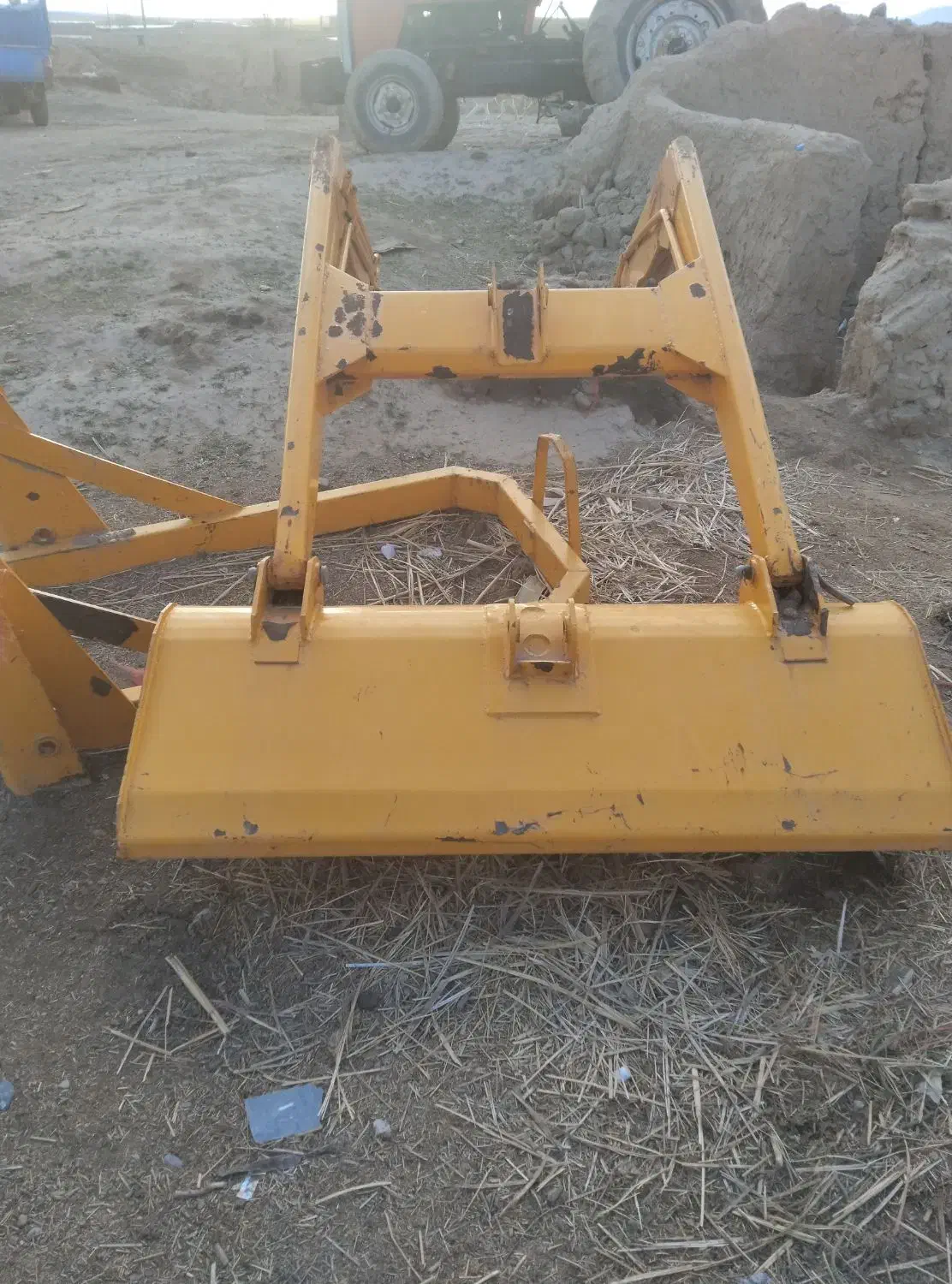 بیل|ماشین‌آلات صنعتی|دهگلان, |دیوار