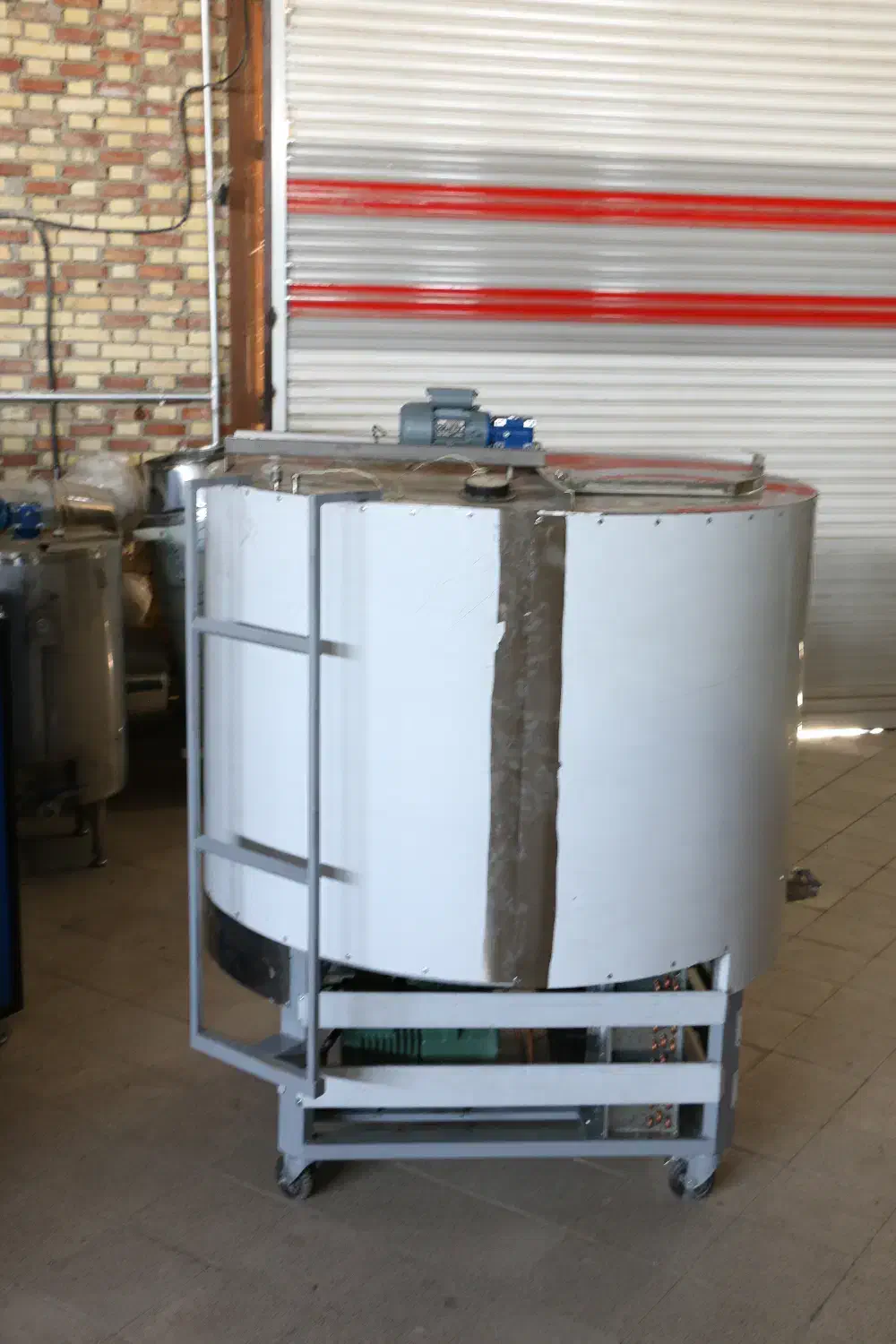 یخچال دامداری شیرسردکن شیر سردکن سرد کن 1000|ماشین‌آلات صنعتی|قزوین, |دیوار