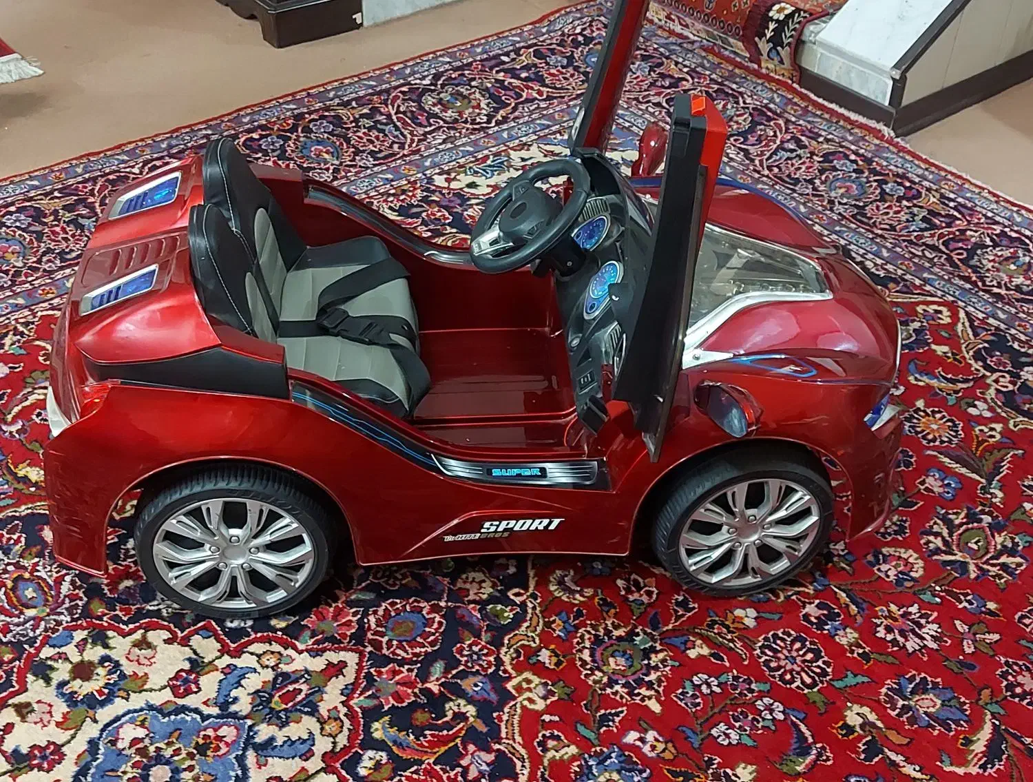 ماشین شارژی|اسباب‌بازی بچه|اصفهان, طامه|دیوار