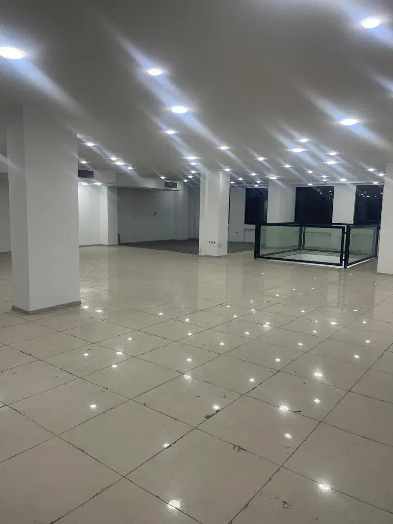 ۴۳۰ متر تجاری بر زعفرانیه با ۲۰ متر تابلو خور|اجارهٔ مغازه و غرفه|تهران, زعفرانیه|دیوار