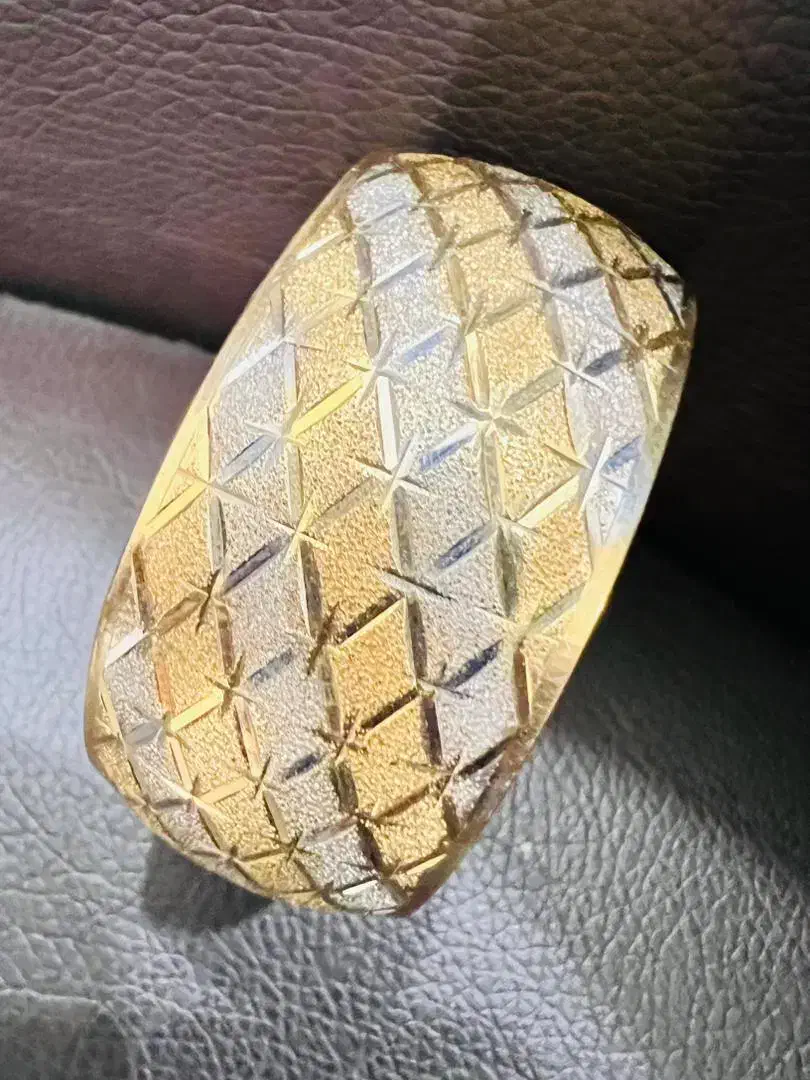 تکپوش طلا|جواهرات|نیشابور, دارایی|دیوار